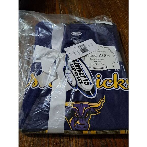 New Small Concept Sports Minnesota State Mankato Mavericks Football Pajama Set - Picture 1 of 5